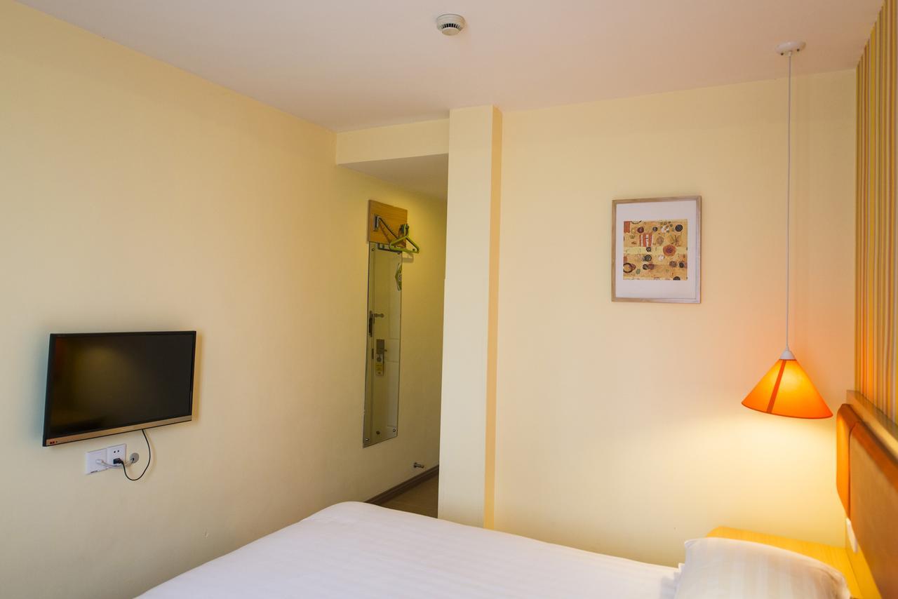 Home Inn Shanghai Hongqiao Terminal Jinshajiang Road Changfeng エクステリア 写真